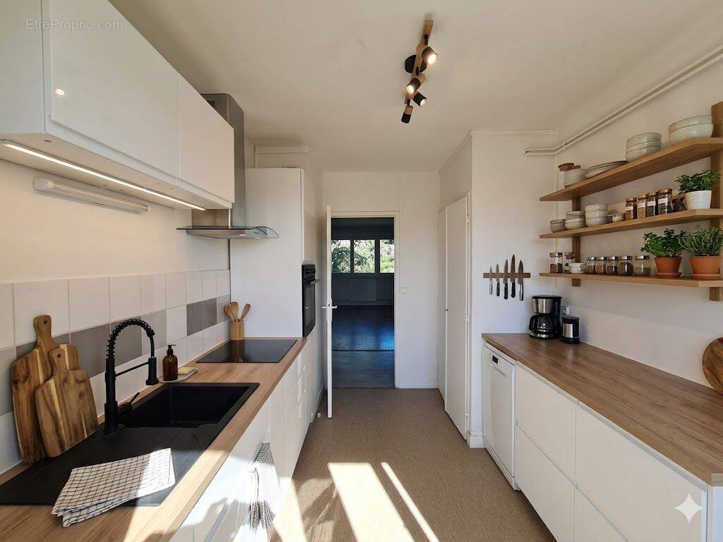 Appartement à LYON-9E
