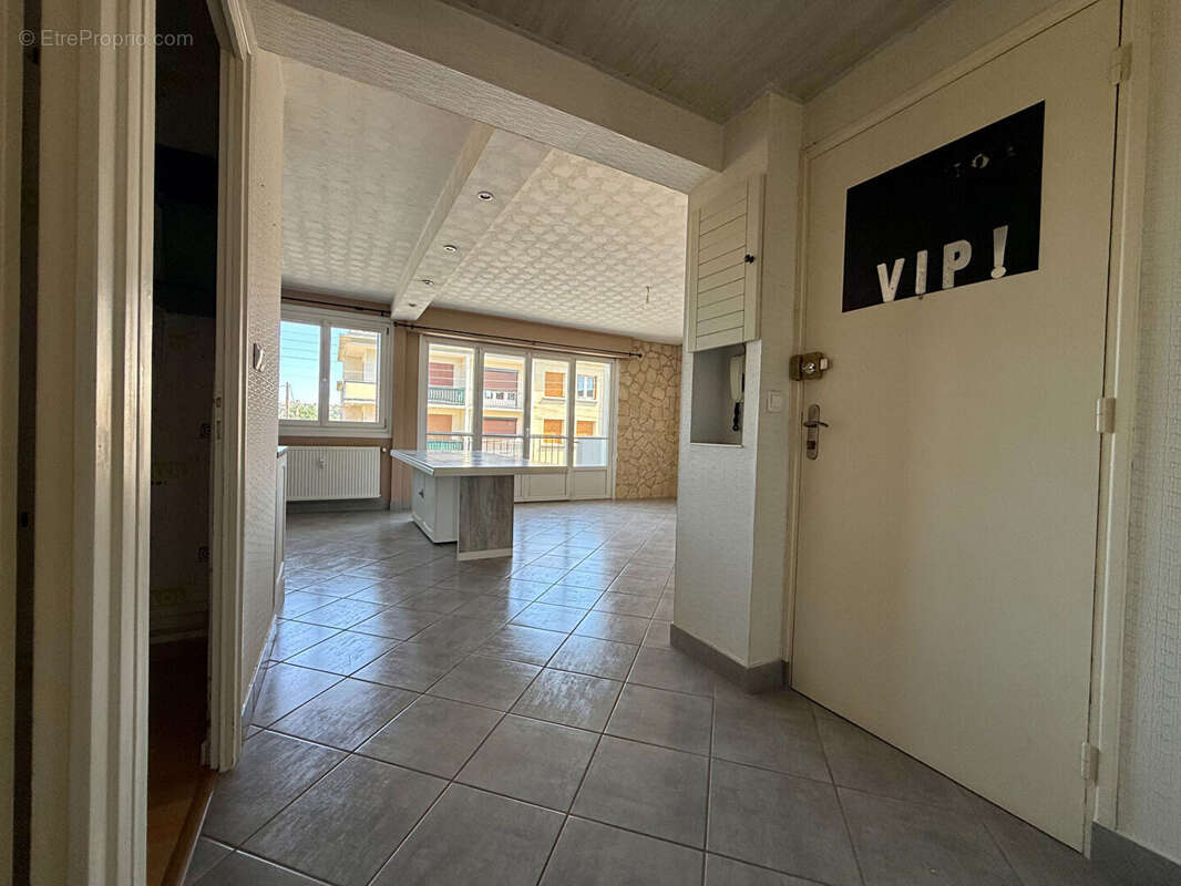 Appartement Montluçon T3 avec balcon et parking - photo 2