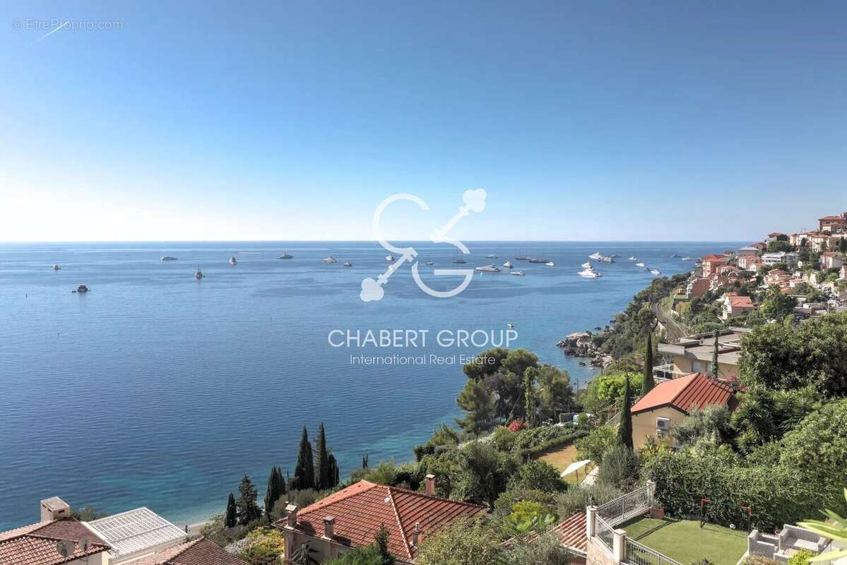 Appartement à ROQUEBRUNE-CAP-MARTIN