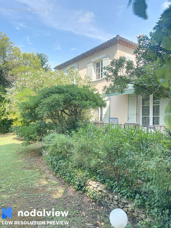 Maison à SAINT-ETIENNE-DU-GRES