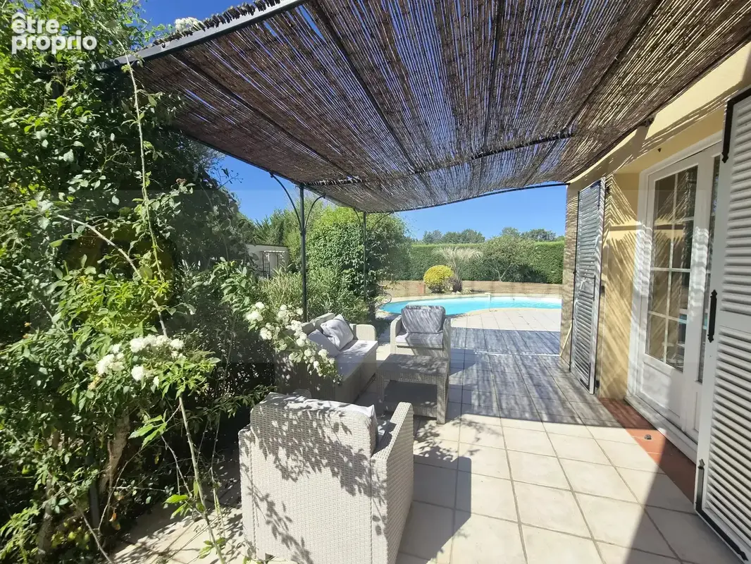 Maison Pibrac  sur 1180 m² avec piscine - photo 11