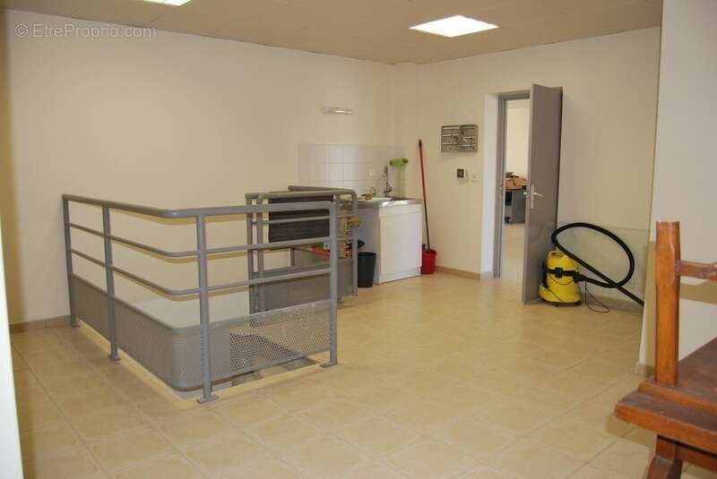 Commerce à FONTCLAIREAU