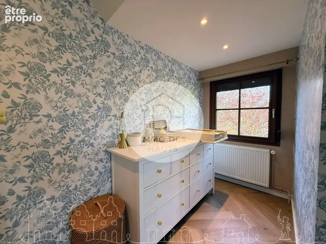 Maison familiale de 170 m2 avec 5 chambres et double garage à Téteghem - photo 7