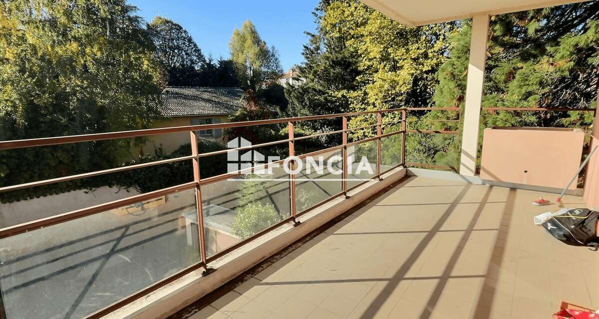 Appartement à CRAPONNE