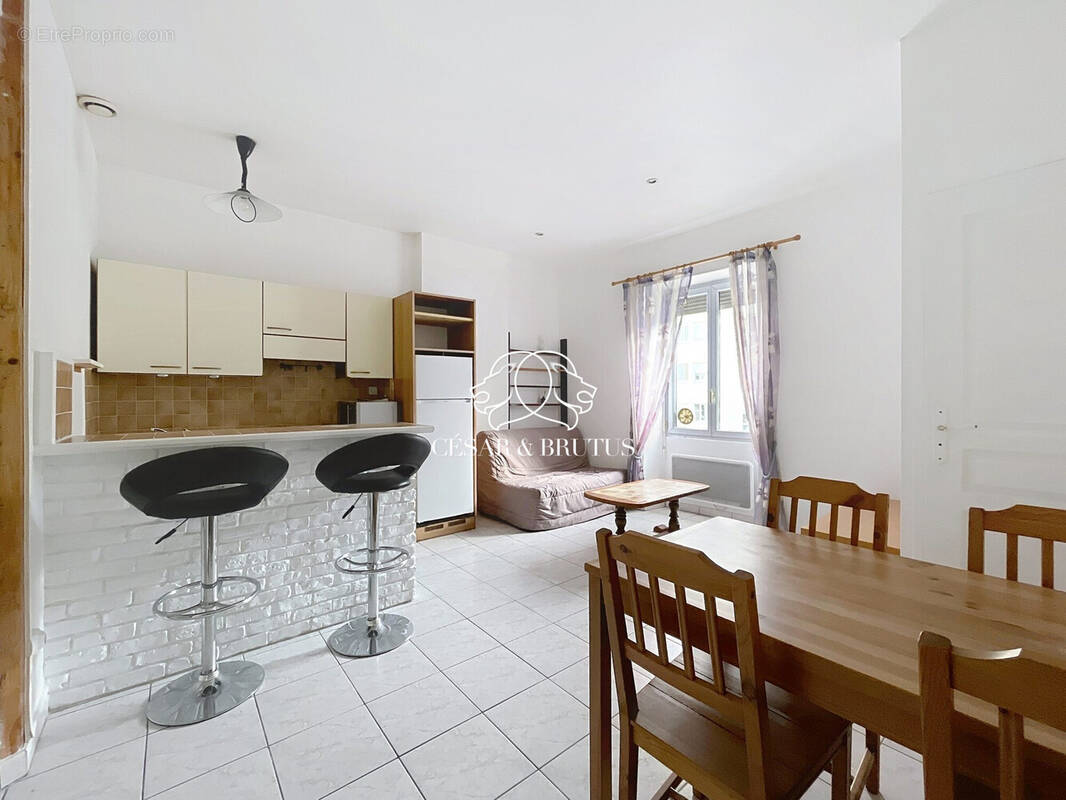 Appartement à LYON-8E