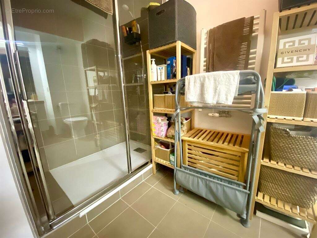 Appartement à SURESNES