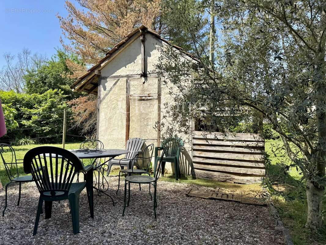 Proche de St-Foy-la-Grande - Magnifique propriété de charme de 5 chambres - photo 17