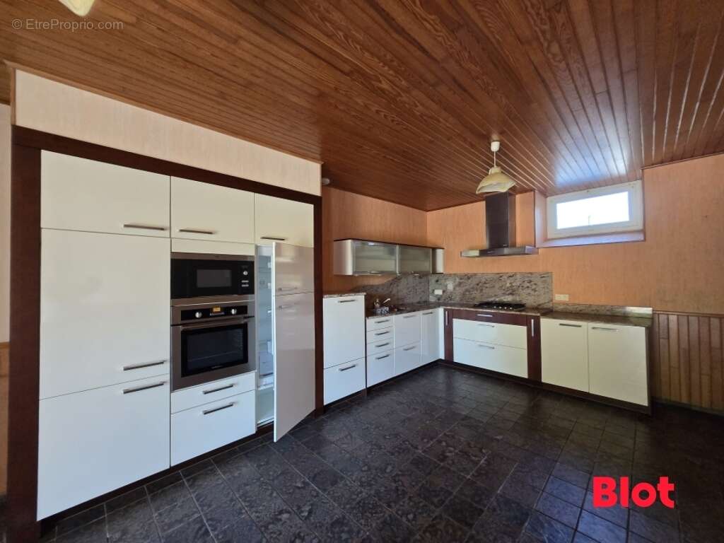 Maison 146 m² à Javene  - photo 2