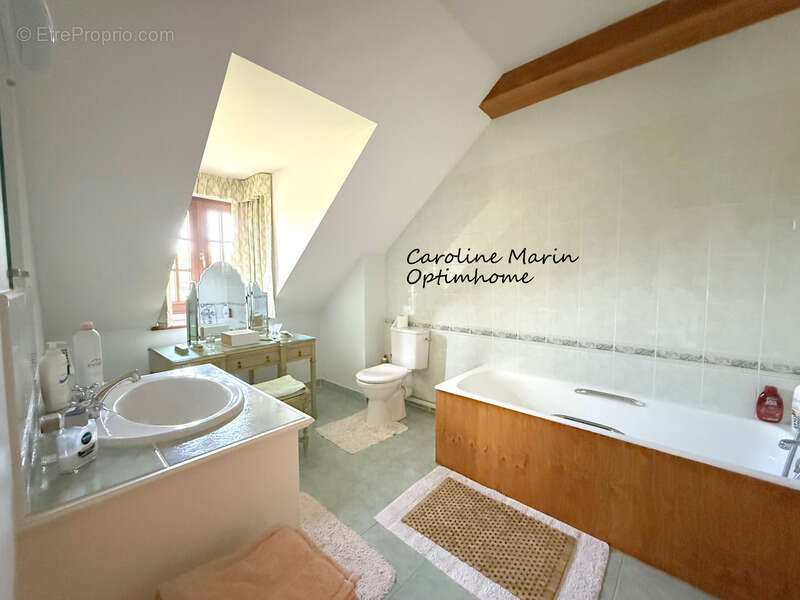 Maison à CHAMPFREMONT