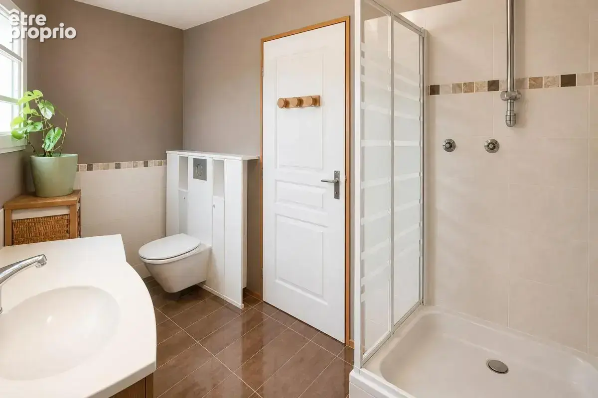 Maison de 6 pièces de 122 m² à Ambert - photo 7