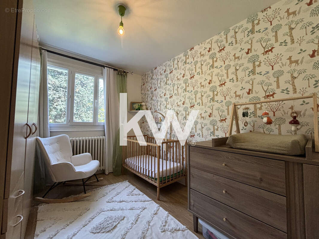 Appartement 66 m² à Saint-Priest-En-Jarez  - photo 4