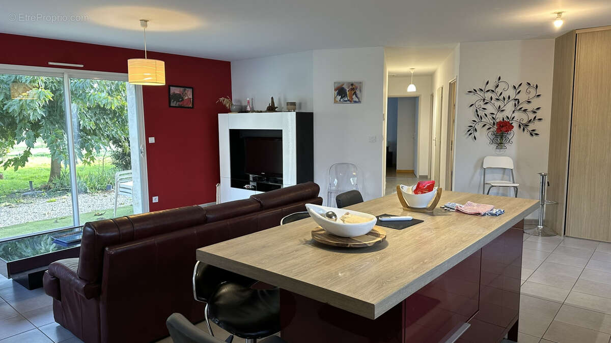 Maison à SAINT-LEGER