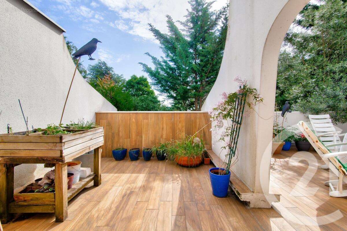 Appartement à FONTENAY-SOUS-BOIS