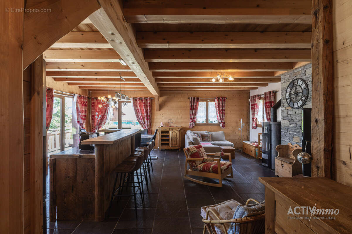 Maison à SAINT-MARTIN-DE-BELLEVILLE