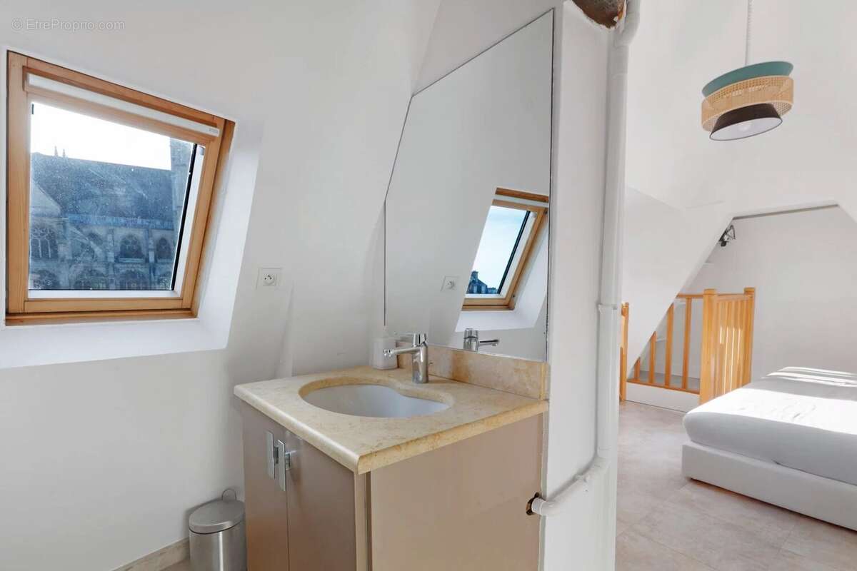 Appartement à PARIS-5E