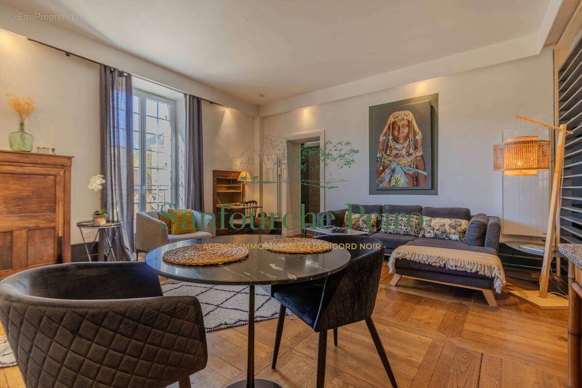 Appartement à SARLAT-LA-CANEDA