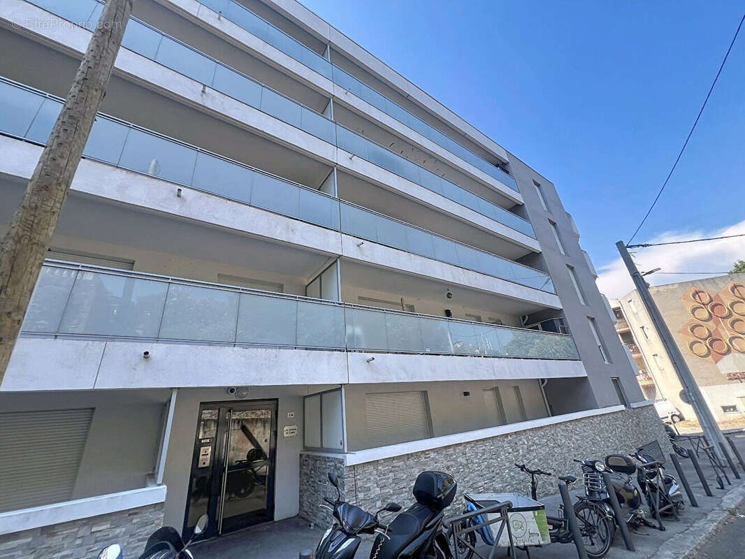 COUP DE COEUR ! Magnifique T3 avec terrasse de 20 m² et garage - Résidence récente -DPE A - photo 15