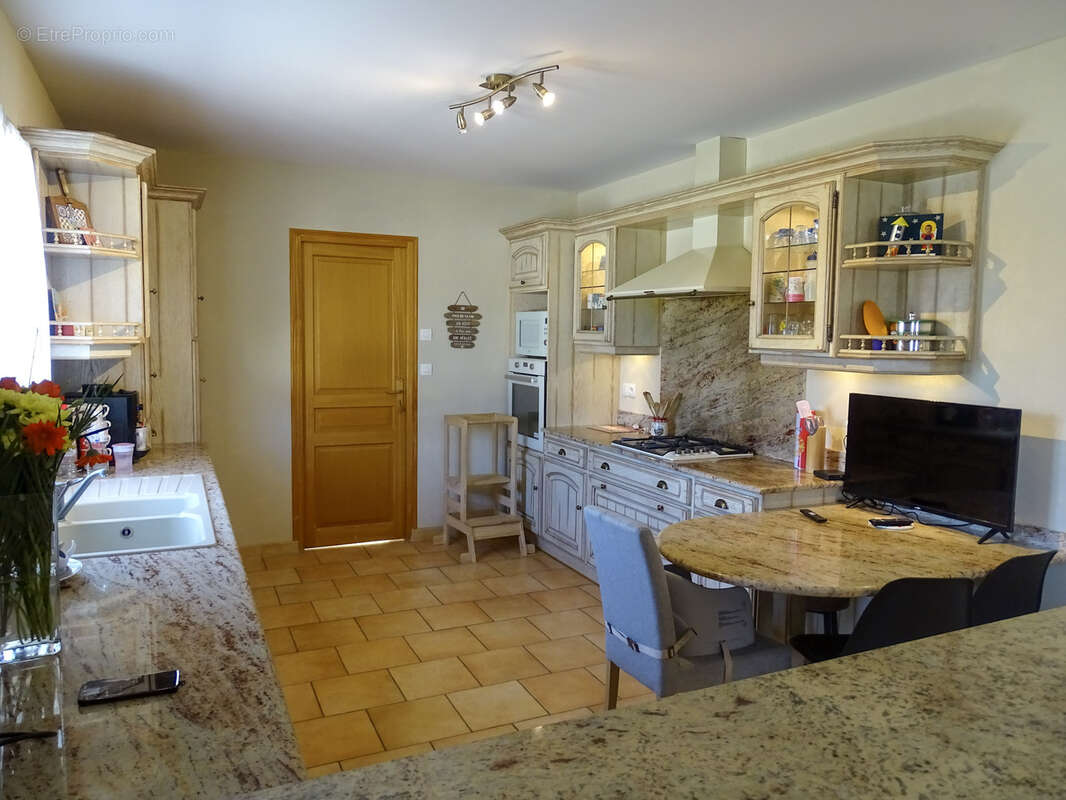 Maison à GIEVRES