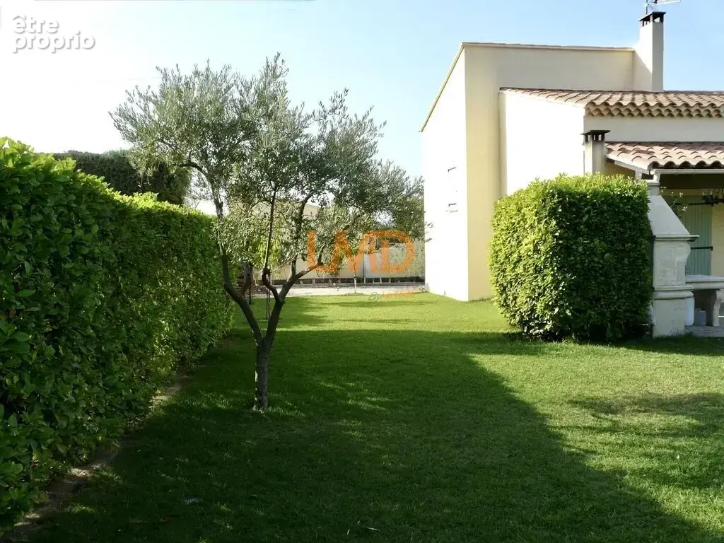 Villa de plain-pied au calme absolu avec piscine et double g - photo 23