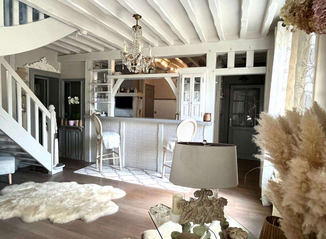 Maison à TRACY-LE-MONT