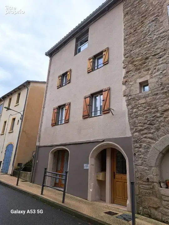 Photo Appartement à Laval-D'aurelle au prix de 210 000€