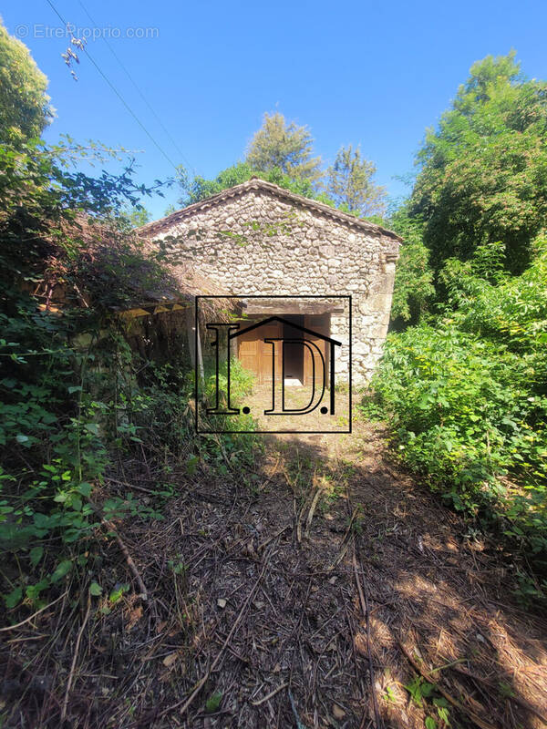 Maison à CONNE-DE-LABARDE