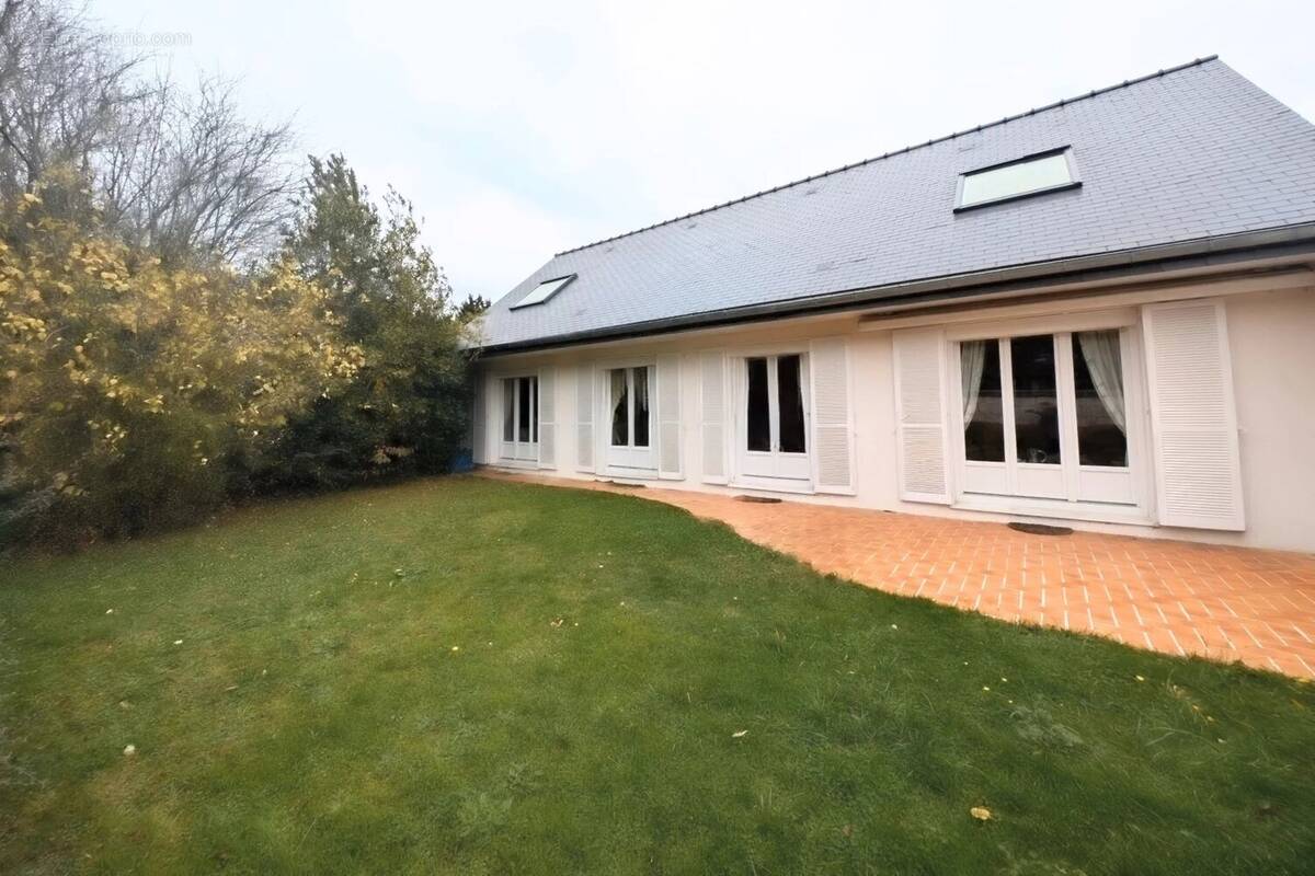 Maison à COIGNIERES