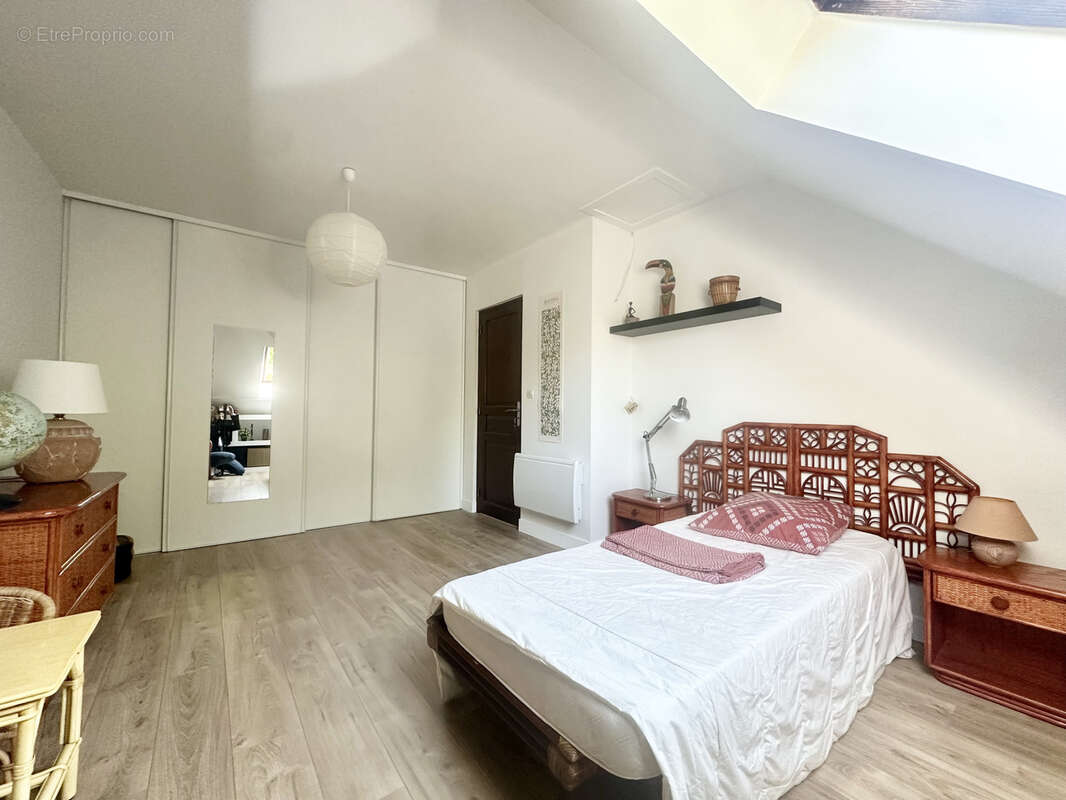 Maison à LIVERDY-EN-BRIE