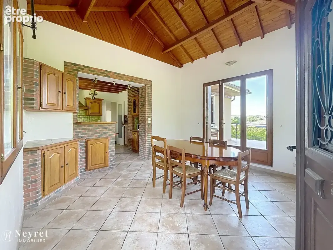 Propriété de caractère sur 2 064 m2 de terrain arboré - photo 7