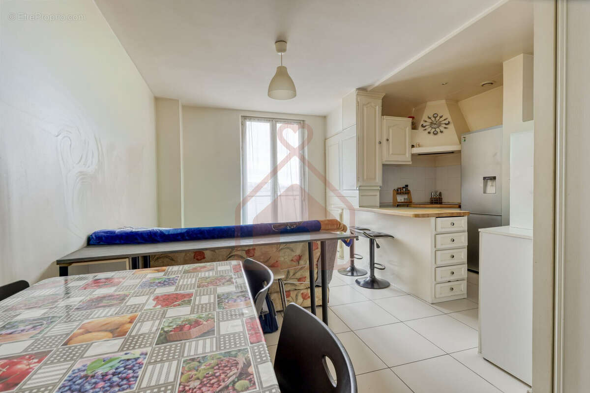 Appartement à IVRY-SUR-SEINE