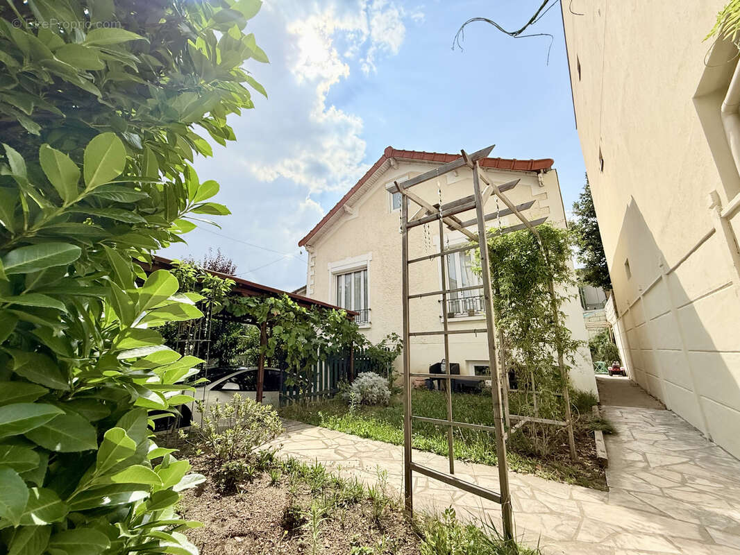 Maison à MAISONS-ALFORT