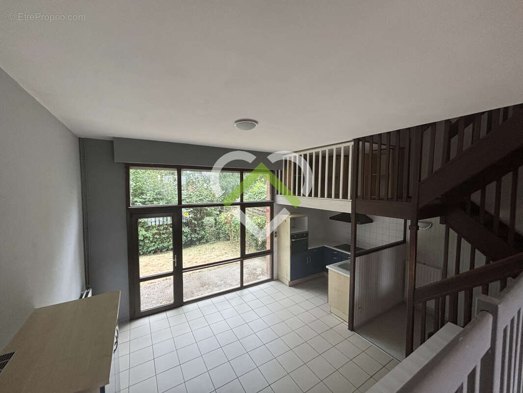 Maison 3 chambres avec garage et jardin - photo 2