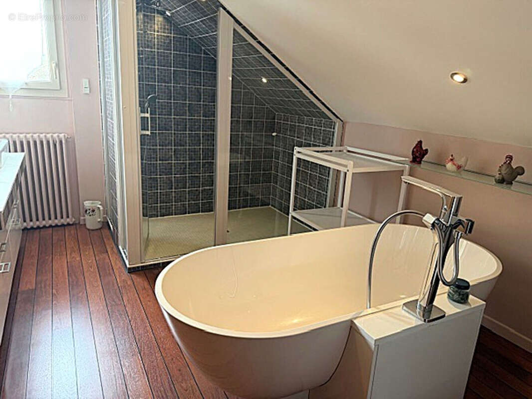 Maison à MILLY-LA-FORET