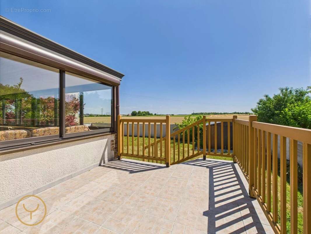 Maison à ROMILLY-SUR-SEINE