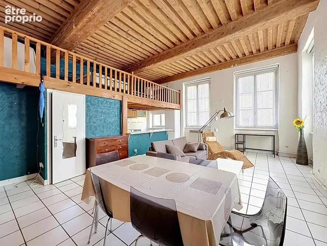 A VENDRE Appartement d'angle de 49 m² (66 m² utiles) Pentes de la Croix Rousse - photo 2