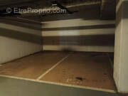 Parking à PARIS-18E