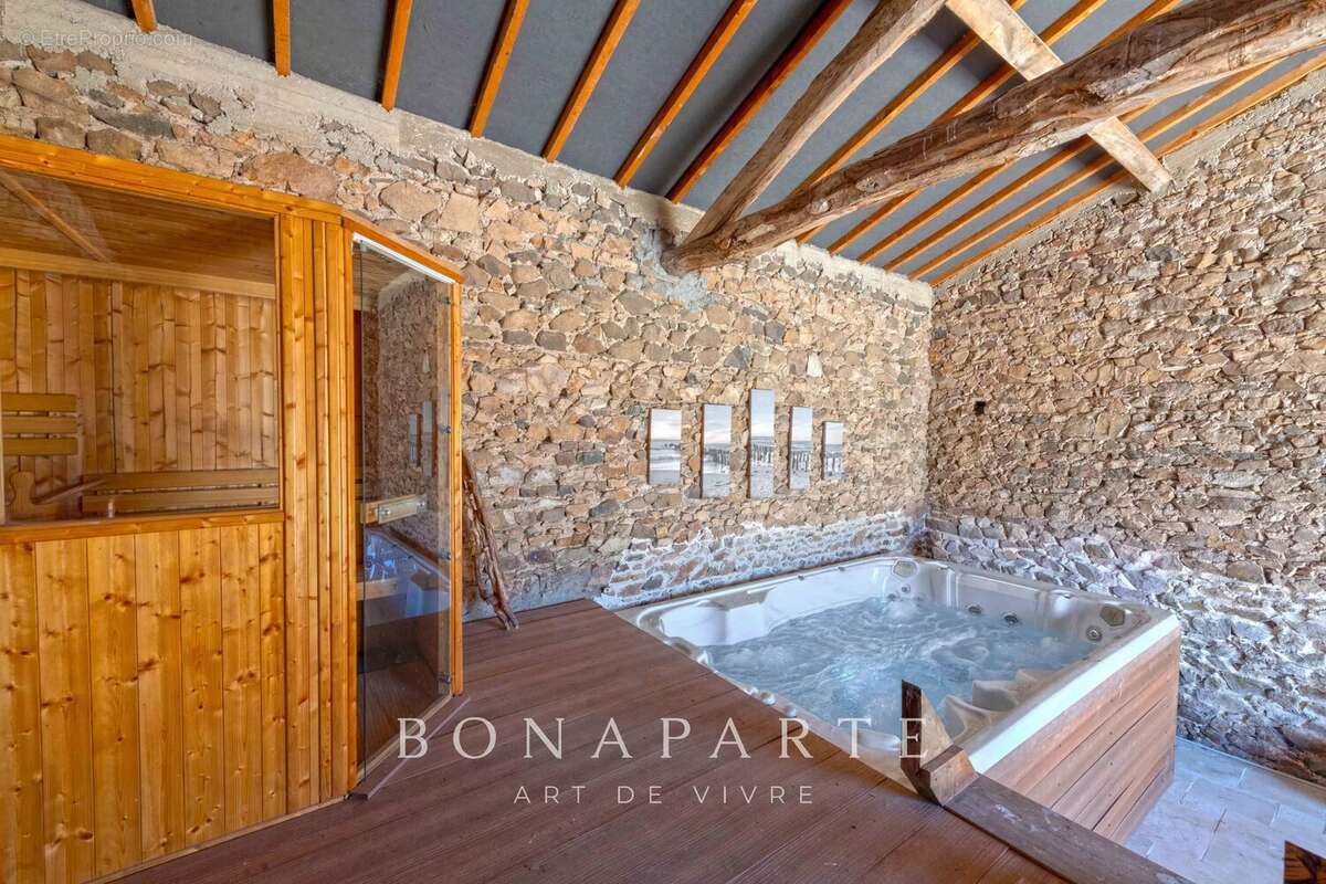 Propriété de caractère avec piscine, gîtes et dépendances - photo 15