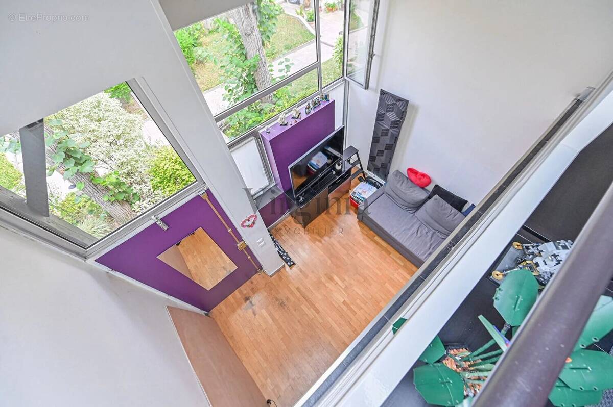 Appartement à CHARENTON-LE-PONT