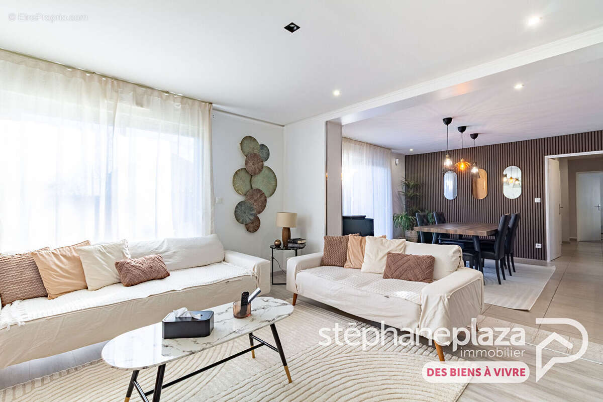 Maison à BELLEVILLE