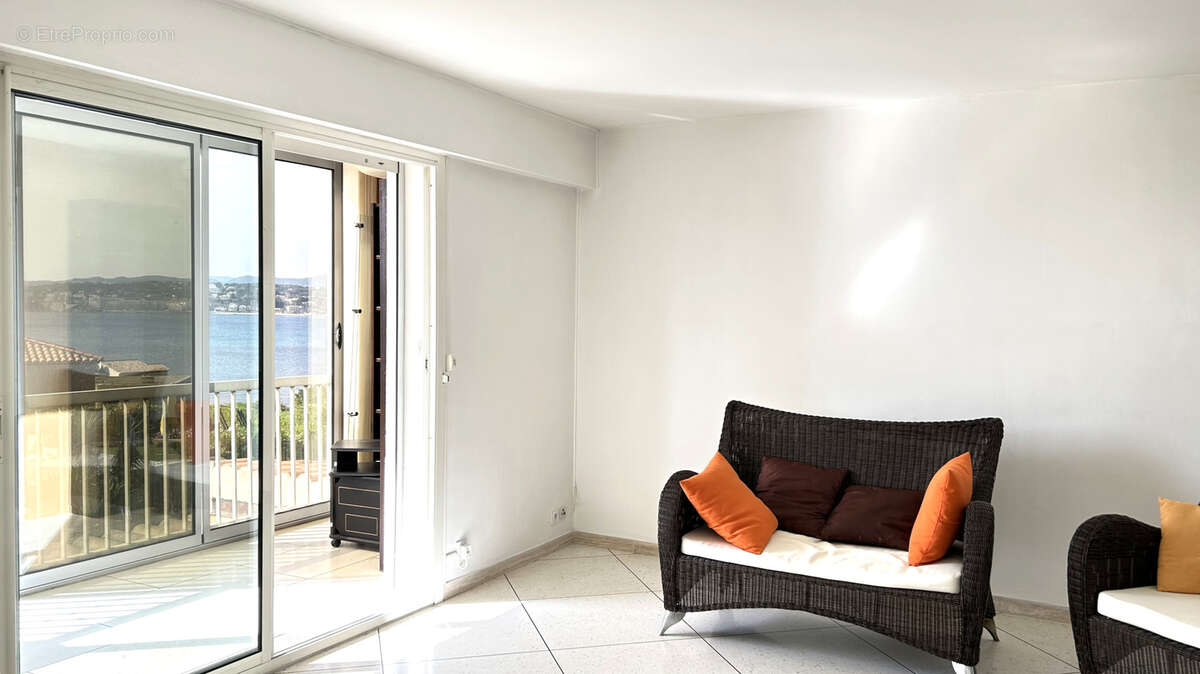 Appartement à SIX-FOURS-LES-PLAGES