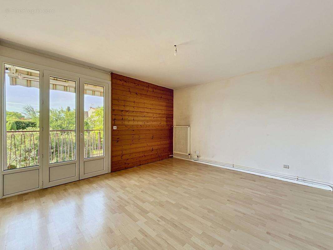 Appartement à TOURNON-SUR-RHONE