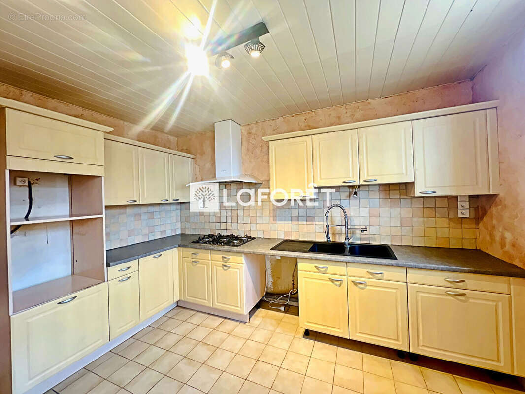 Maison à SAINT-AMOUR