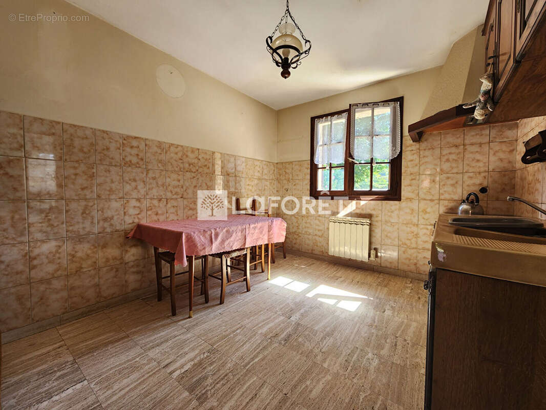 Maison familiale 6 chambres 160 m2 avec jardin - Thuit Anger - photo 7