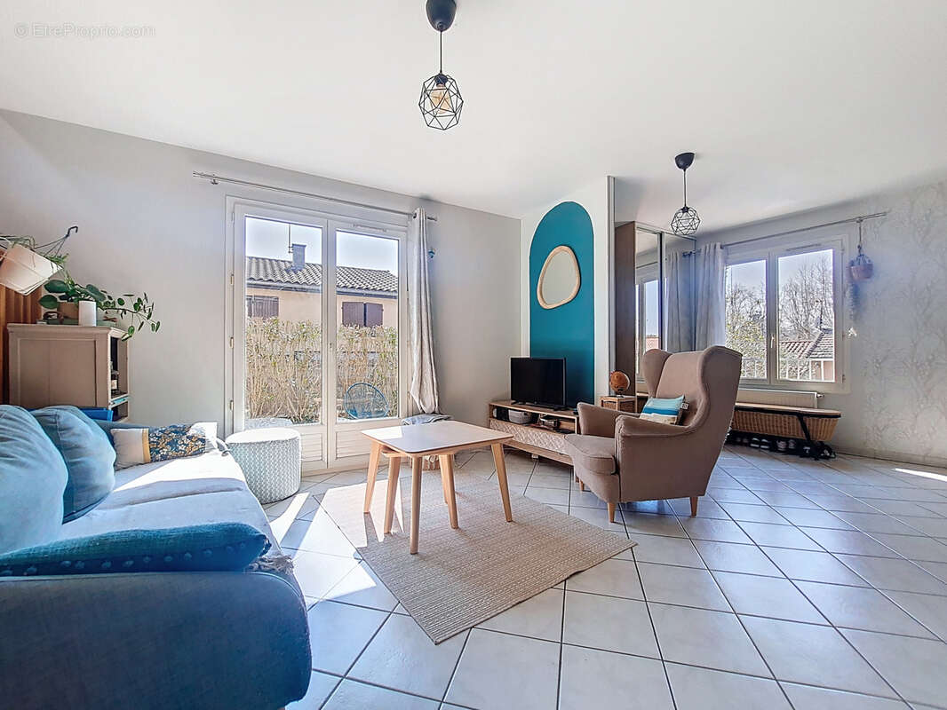 Maison à SAINT-SYMPHORIEN-D'OZON