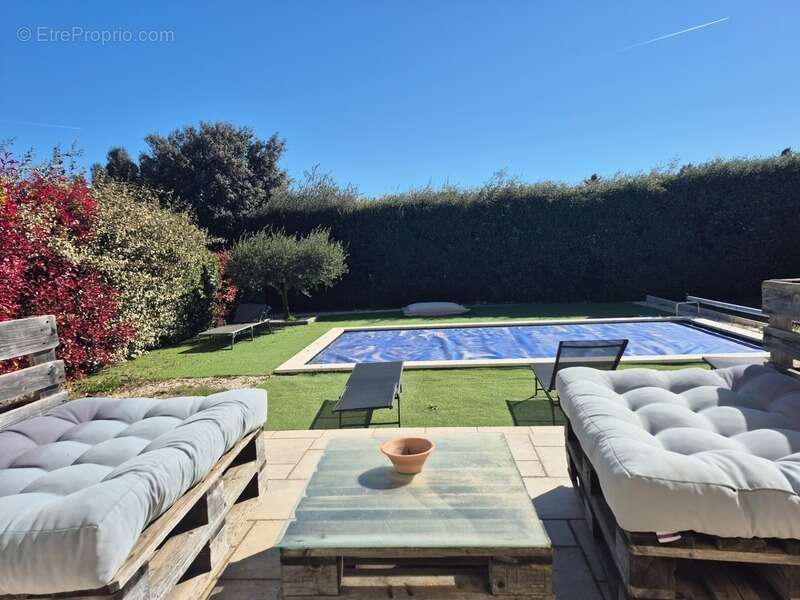 Maison à ROQUEMAURE