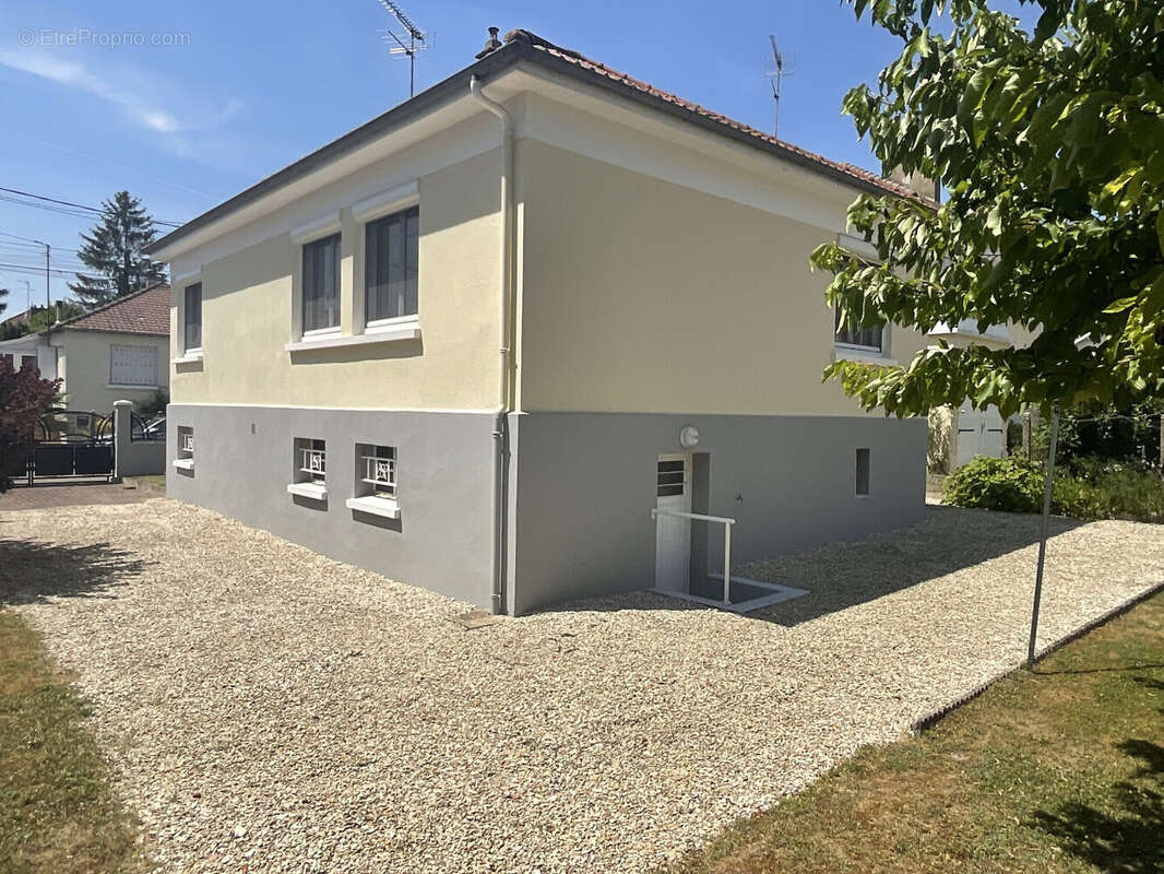 Maison 70 m² à Sainte-Savine  - photo 3