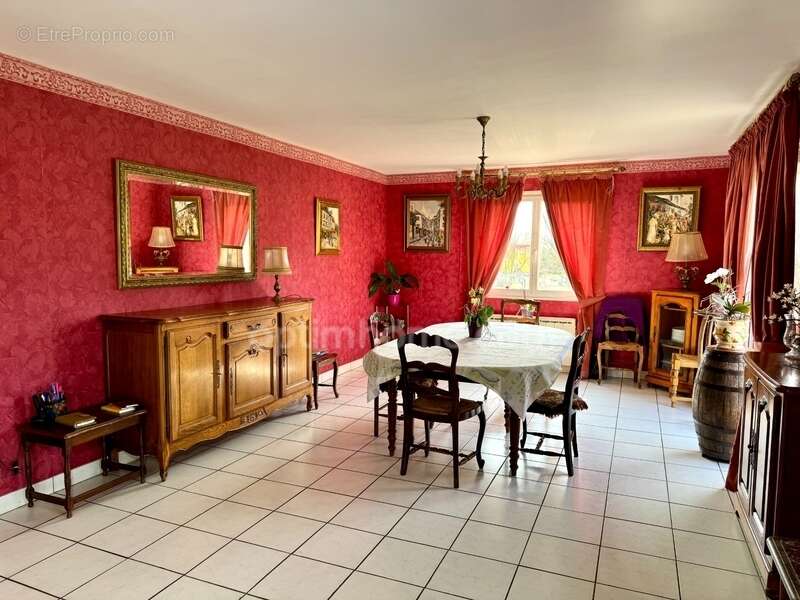 Maison à CREVECOEUR-EN-AUGE