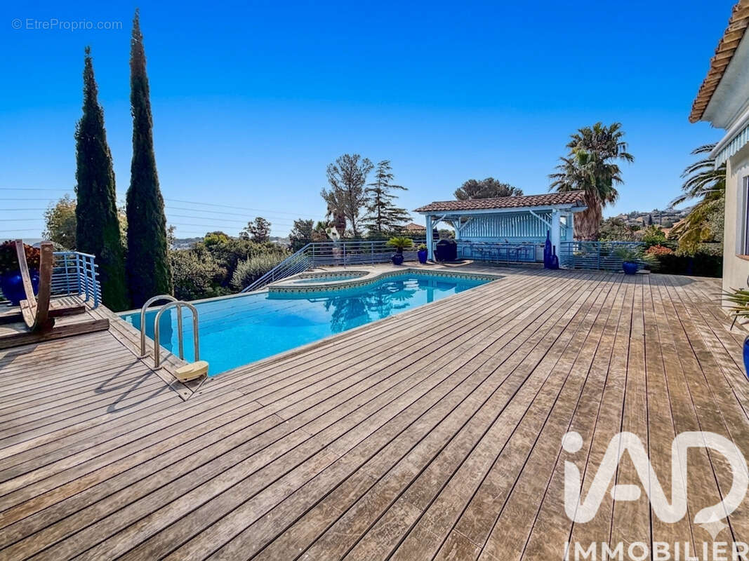 Photo 3 - Maison à FREJUS