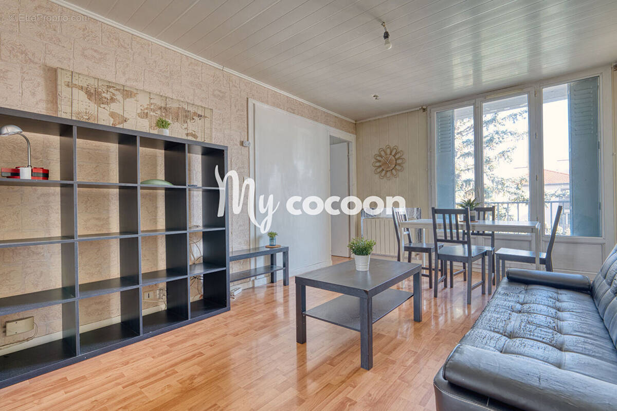 Appartement à LYON-8E