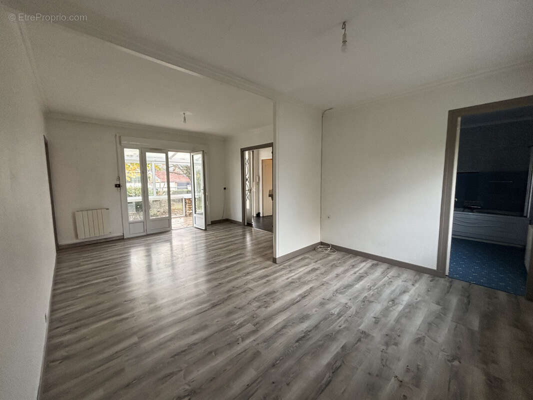 Maison à PRESSAGNY-L&#039;ORGUEILLEUX